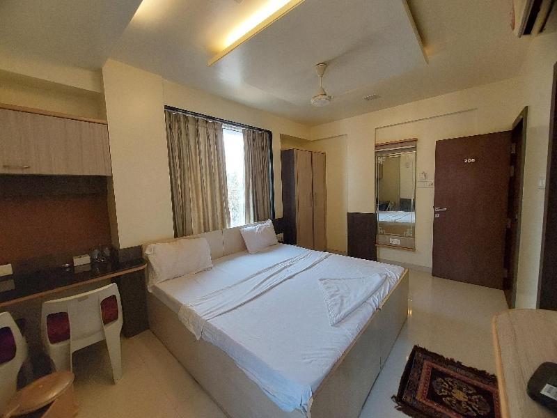 Super Hotel O Happy Homely Stay Near Pune Airport Khadki Luaran gambar